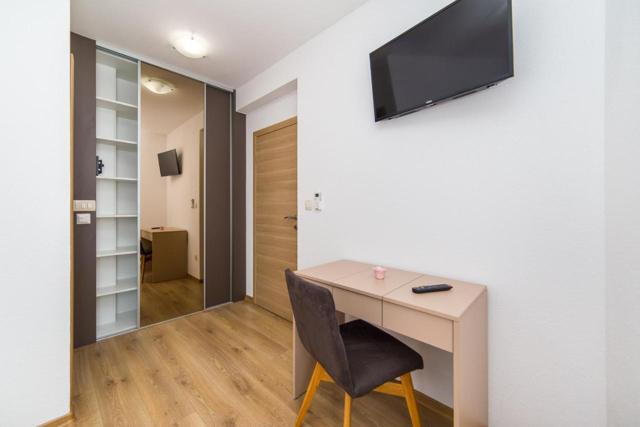 Apartments Zvonik Брист Екстериор снимка