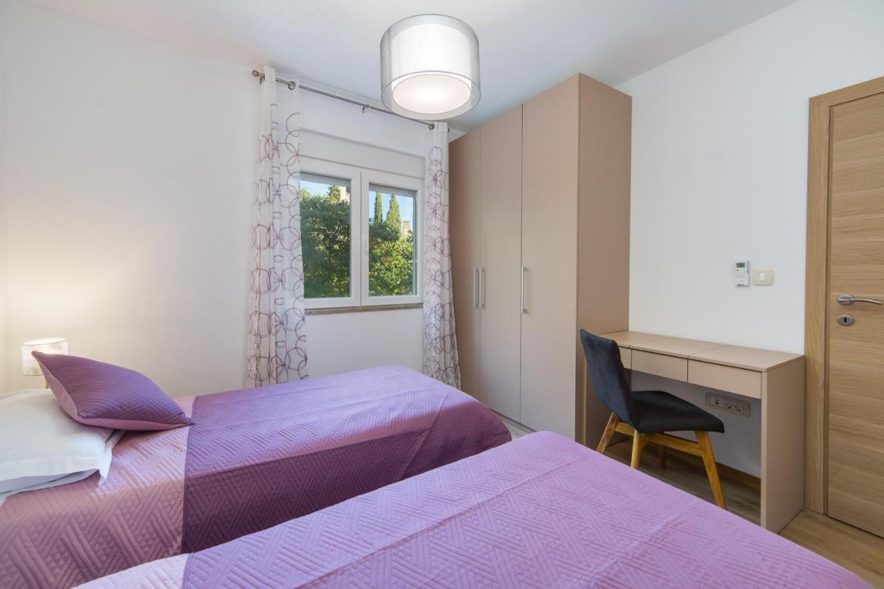 Apartments Zvonik Брист Екстериор снимка