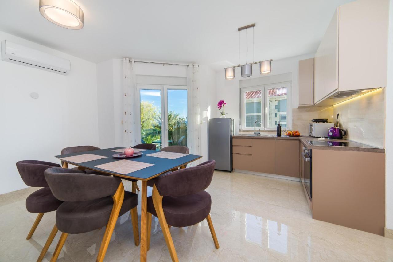Apartments Zvonik Брист Екстериор снимка