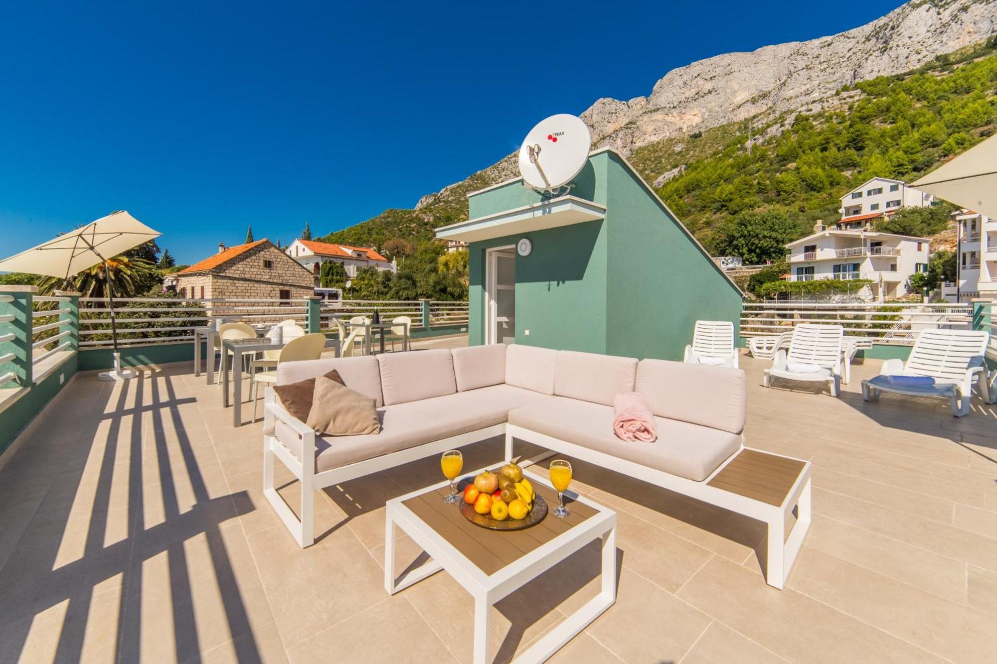 Apartments Zvonik Брист Екстериор снимка